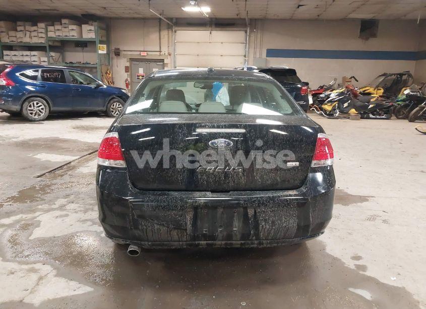 Photo 15 of 2010 Ford Focus SEL (VIN 1FAHP3HNXAW118514)