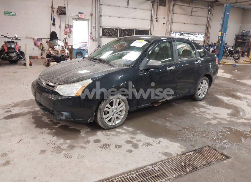 Photo 2 of 2010 Ford Focus SEL (VIN 1FAHP3HNXAW118514)