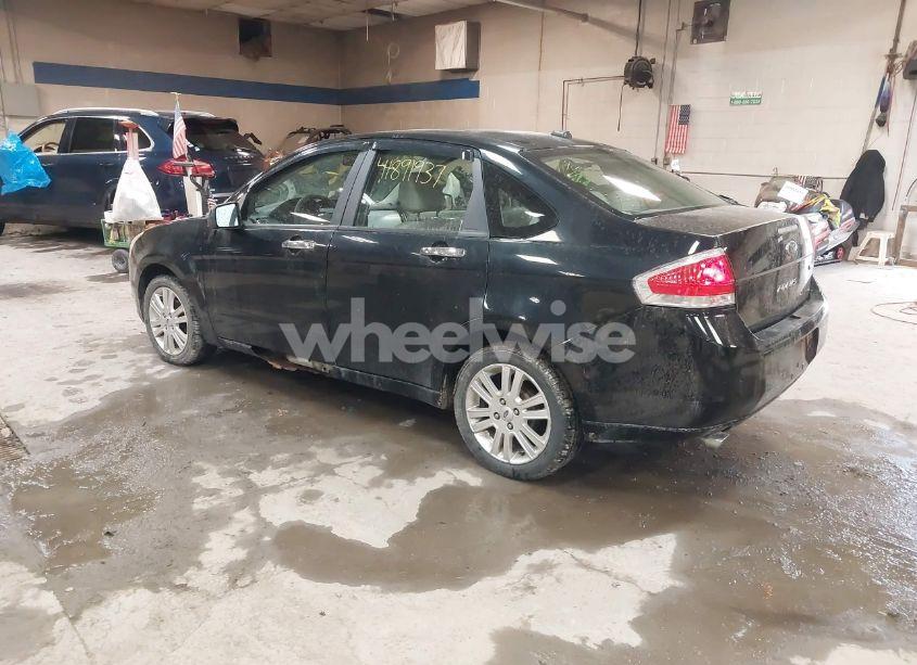 Photo 3 of 2010 Ford Focus SEL (VIN 1FAHP3HNXAW118514)