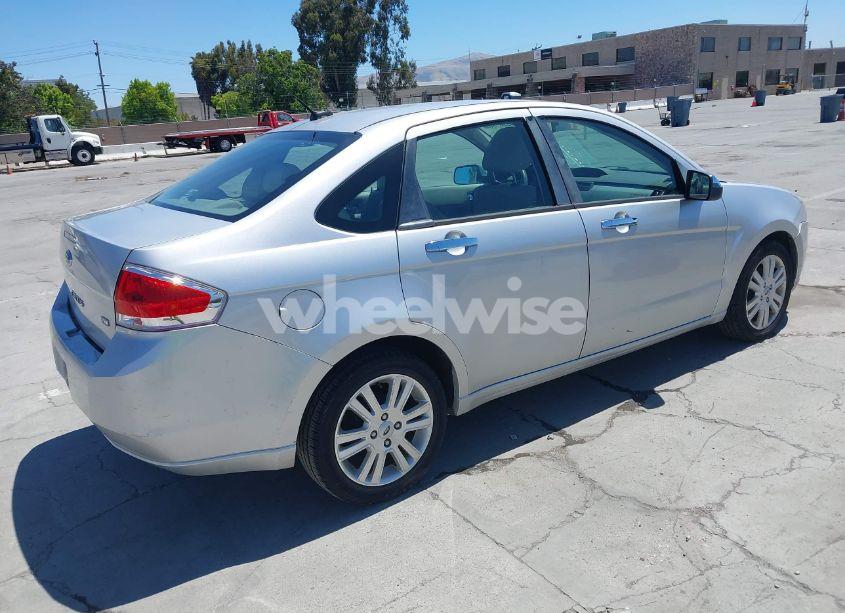 Photo 4 of 2010 Ford Focus SEL (VIN 1FAHP3HNXAW155384)