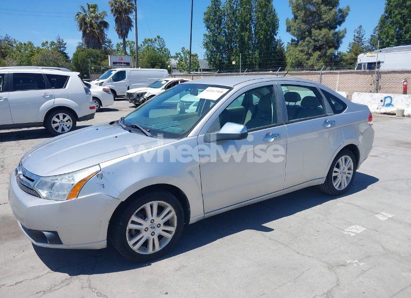 Photo 6 of 2010 Ford Focus SEL (VIN 1FAHP3HNXAW155384)