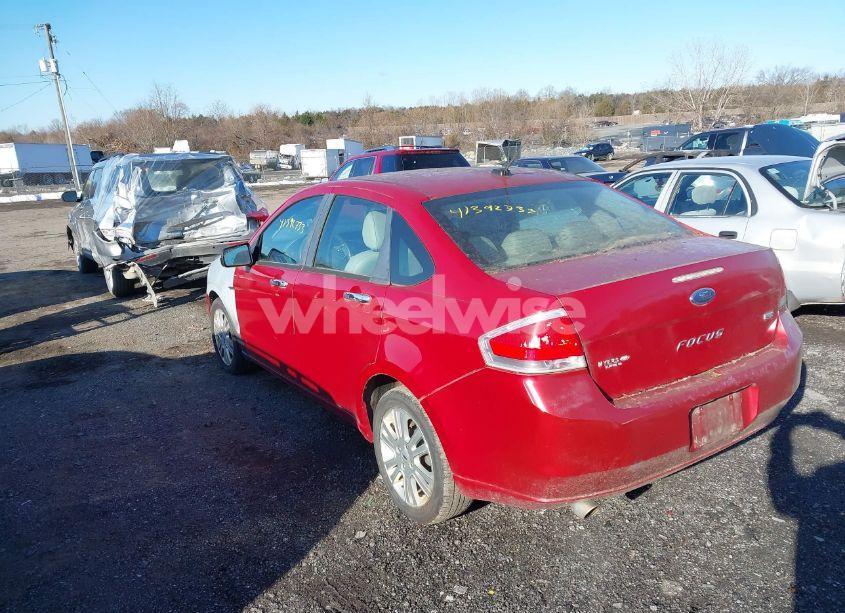 Photo 3 of 2010 Ford Focus SEL (VIN 1FAHP3HNXAW195593)