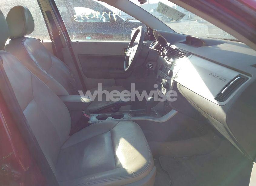 Photo 5 of 2010 Ford Focus SEL (VIN 1FAHP3HNXAW195593)