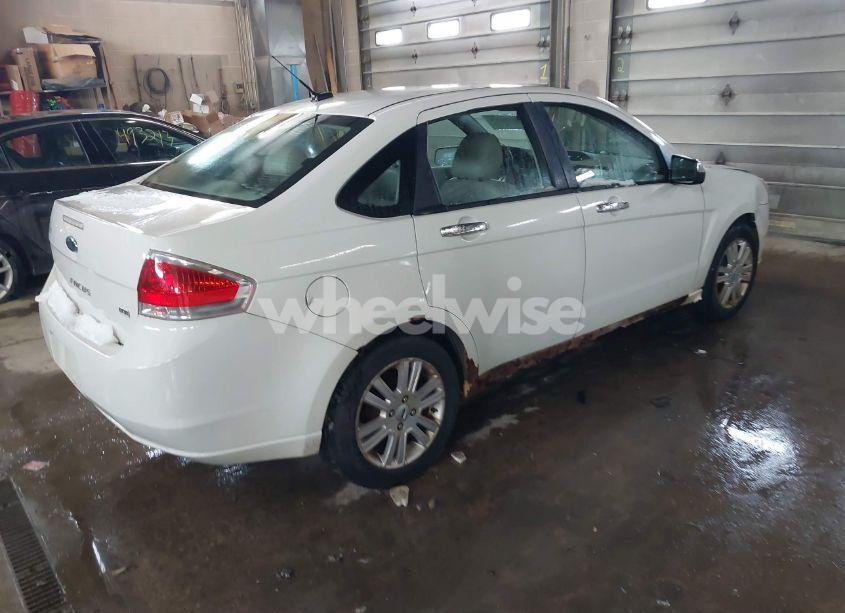 Photo 4 of 2010 Ford Focus SEL (VIN 1FAHP3HNXAW208228)