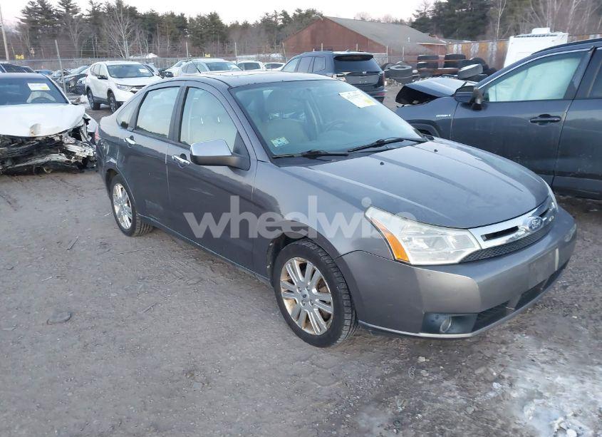 2010 Ford Focus SEL (VIN 1FAHP3HNXAW293927) main photo
