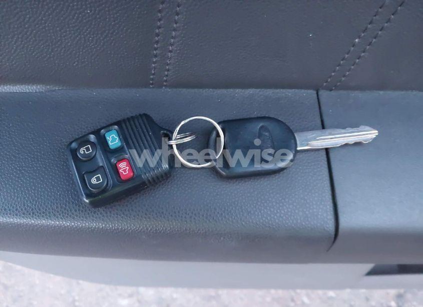 Photo 11 of 2010 Ford Focus SEL (VIN 1FAHP3HNXAW293927)