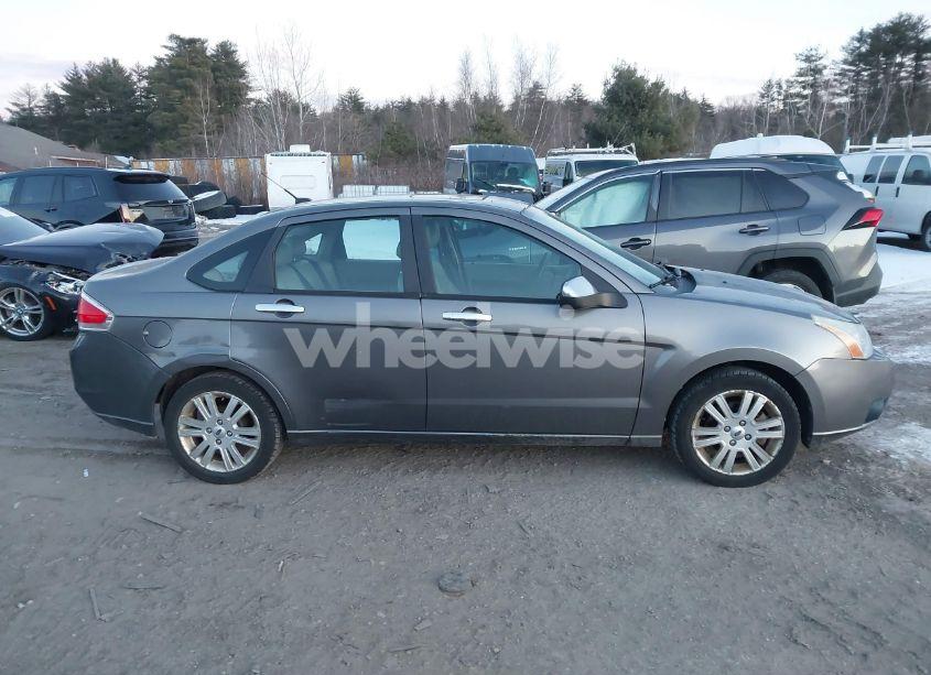 Photo 13 of 2010 Ford Focus SEL (VIN 1FAHP3HNXAW293927)