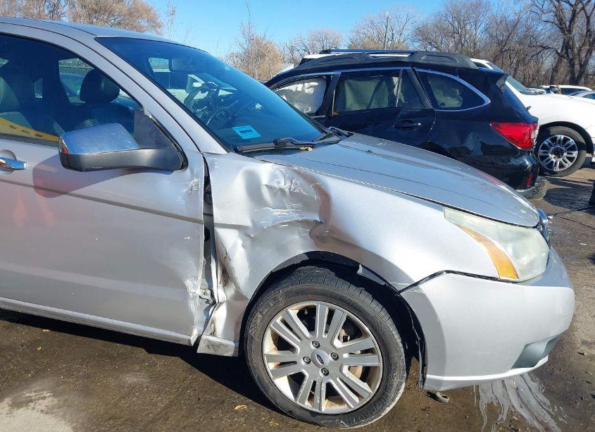 Photo 6 of 2011 Ford Focus SEL (VIN 1FAHP3HNXBW117364)