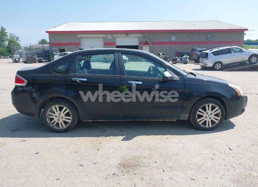 Photo 14 of 2011 Ford Focus SEL (VIN 1FAHP3HNXBW182781)