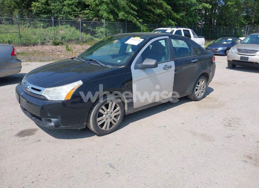 Photo 2 of 2011 Ford Focus SEL (VIN 1FAHP3HNXBW182781)