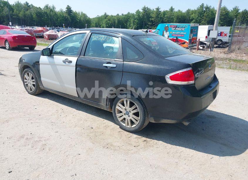 Photo 3 of 2011 Ford Focus SEL (VIN 1FAHP3HNXBW182781)