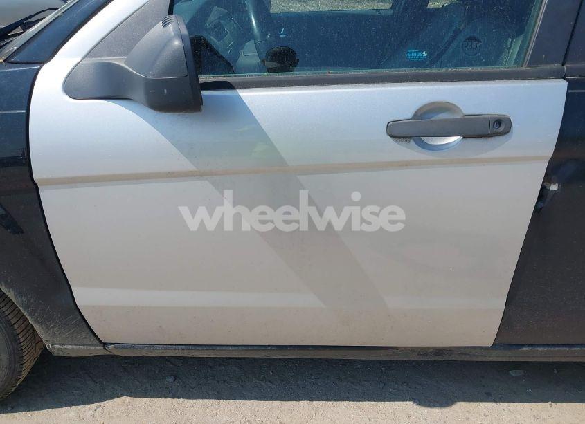 Photo 6 of 2011 Ford Focus SEL (VIN 1FAHP3HNXBW182781)