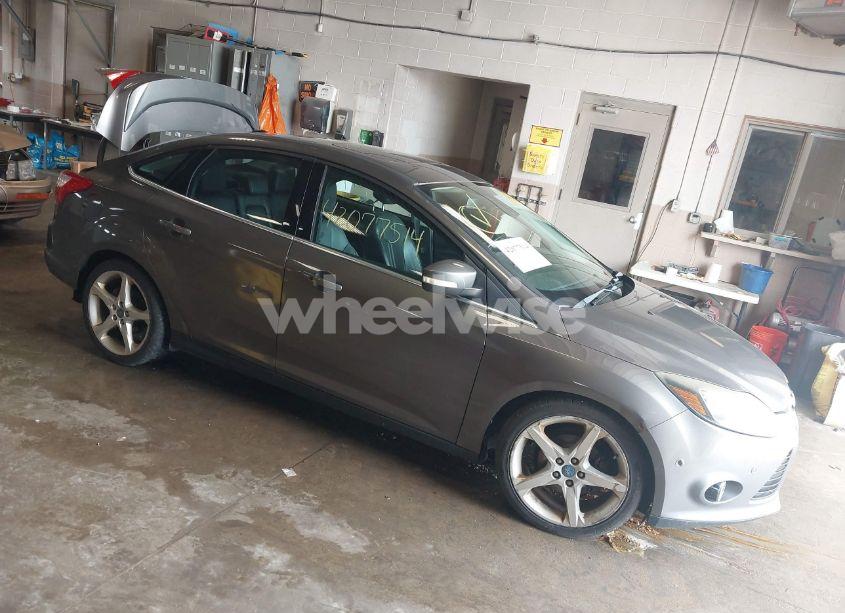 2012 Ford Focus TITANIUM (VIN 1FAHP3J20CL234745) main photo