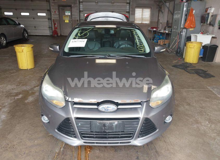 Photo 12 of 2012 Ford Focus TITANIUM (VIN 1FAHP3J20CL234745)
