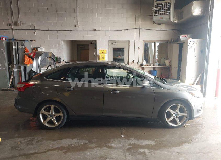 Photo 13 of 2012 Ford Focus TITANIUM (VIN 1FAHP3J20CL234745)