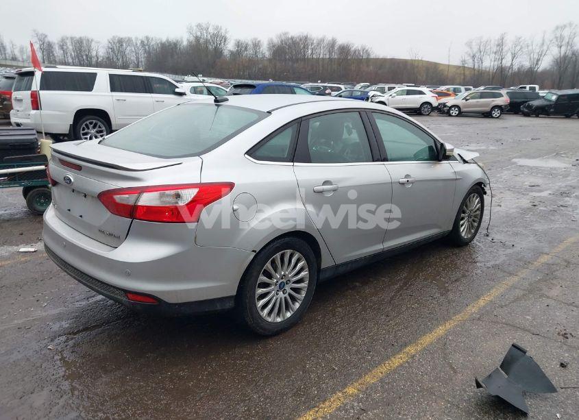 Photo 4 of 2012 Ford Focus TITANIUM (VIN 1FAHP3J21CL145346)