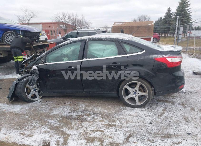 Photo 14 of 2012 Ford Focus TITANIUM (VIN 1FAHP3J21CL215122)