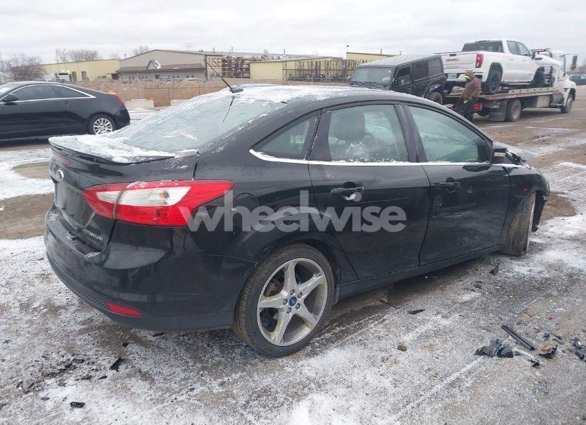 Photo 4 of 2012 Ford Focus TITANIUM (VIN 1FAHP3J21CL215122)