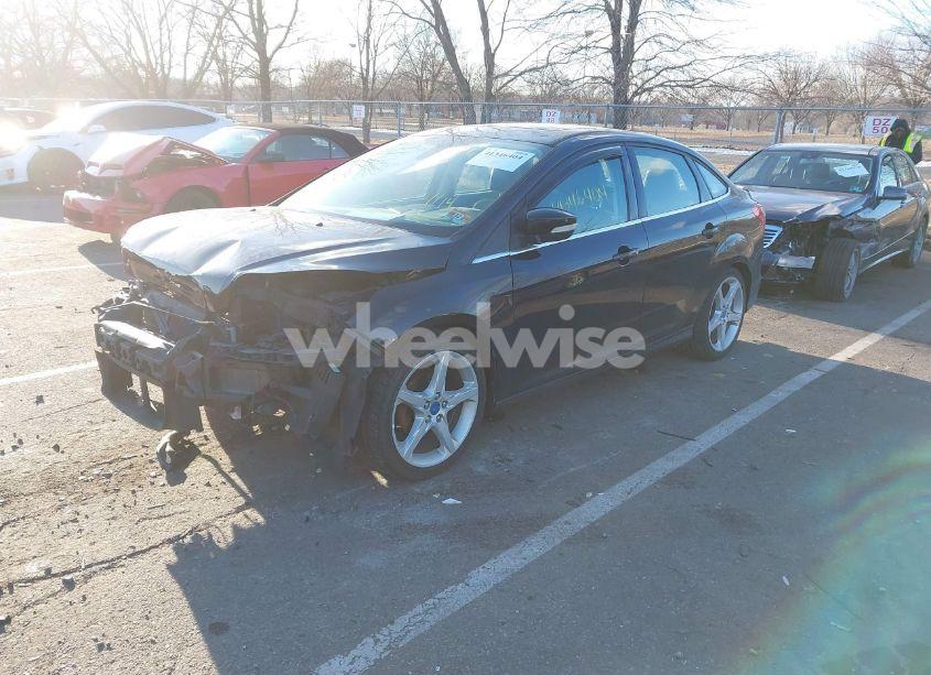 Photo 2 of 2012 Ford Focus TITANIUM (VIN 1FAHP3J21CL229957)
