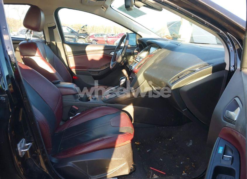 Photo 5 of 2012 Ford Focus TITANIUM (VIN 1FAHP3J21CL229957)