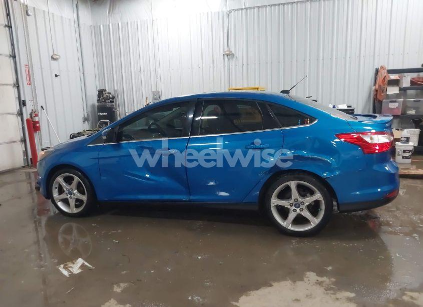 Photo 14 of 2012 Ford Focus TITANIUM (VIN 1FAHP3J22CL329842)