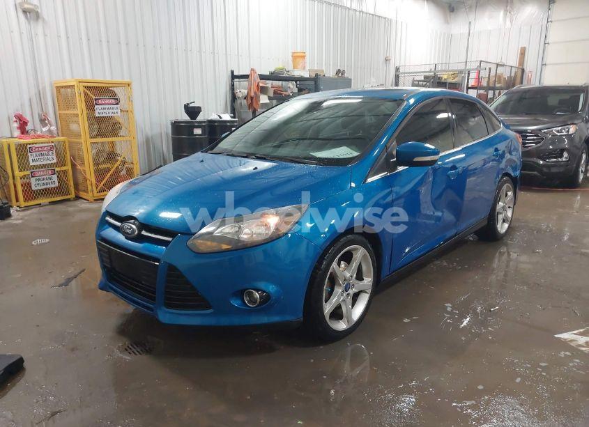 Photo 2 of 2012 Ford Focus TITANIUM (VIN 1FAHP3J22CL329842)