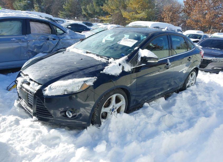 Photo 2 of 2012 Ford Focus TITANIUM (VIN 1FAHP3J23CL151892)