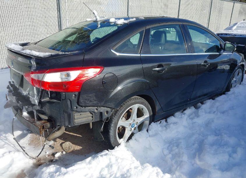 Photo 4 of 2012 Ford Focus TITANIUM (VIN 1FAHP3J23CL151892)