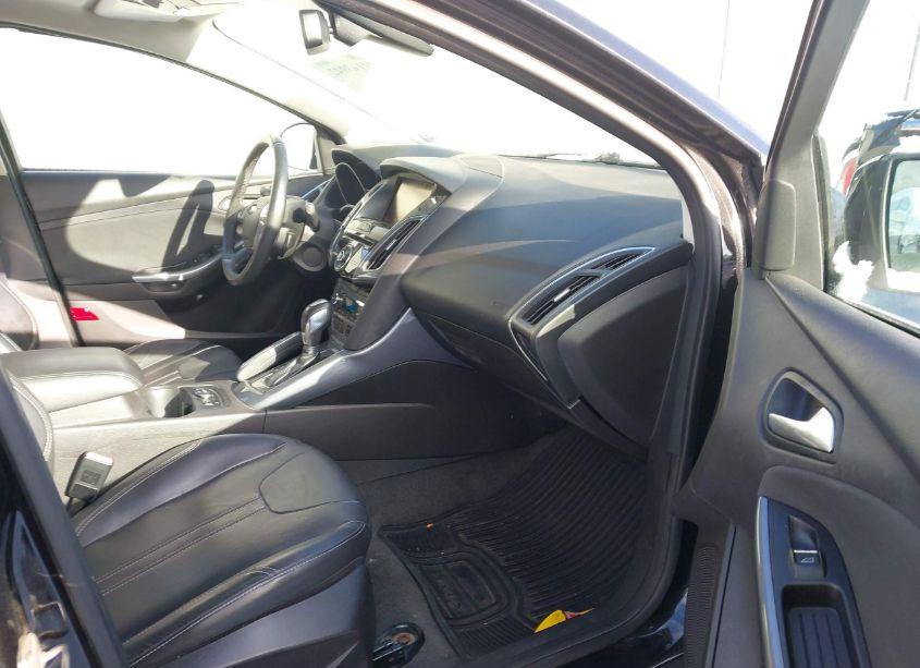 Photo 5 of 2012 Ford Focus TITANIUM (VIN 1FAHP3J23CL151892)