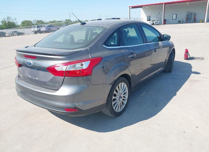 Photo 4 of 2012 Ford Focus TITANIUM (VIN 1FAHP3J23CL267786)