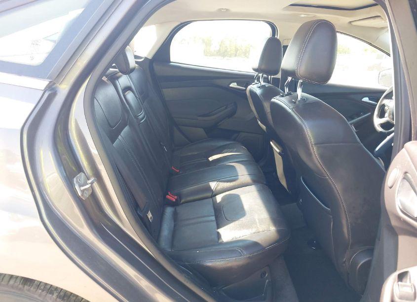 Photo 8 of 2012 Ford Focus TITANIUM (VIN 1FAHP3J23CL267786)