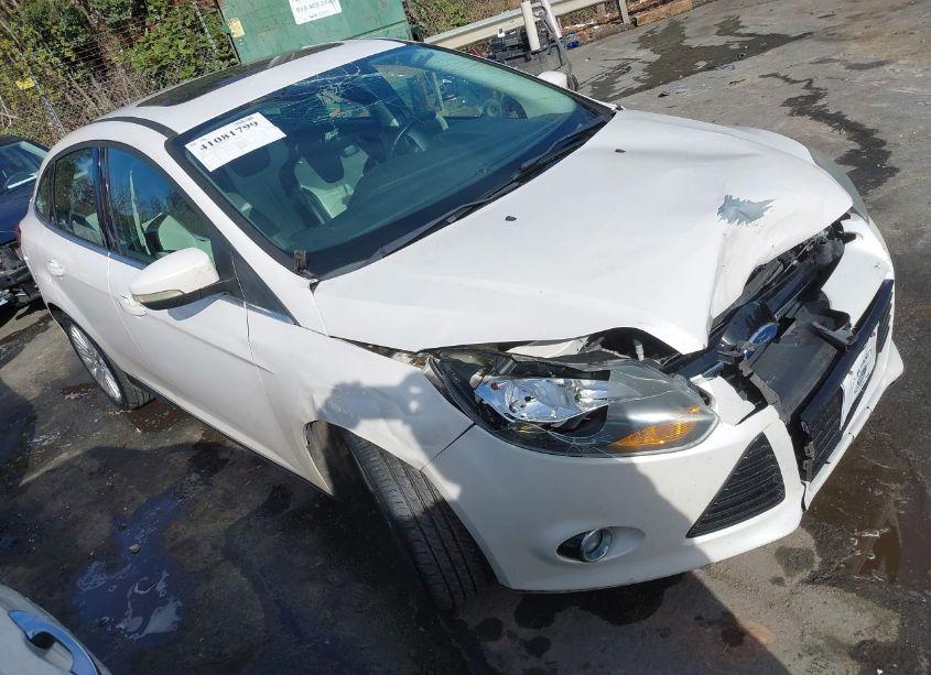 2012 Ford Focus TITANIUM (VIN 1FAHP3J24CL210299) main photo