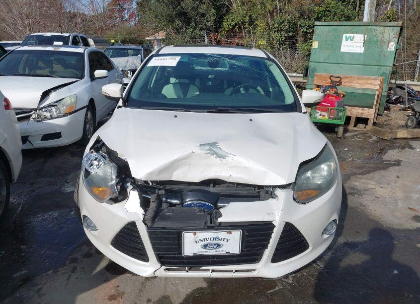 Photo 12 of 2012 Ford Focus TITANIUM (VIN 1FAHP3J24CL210299)