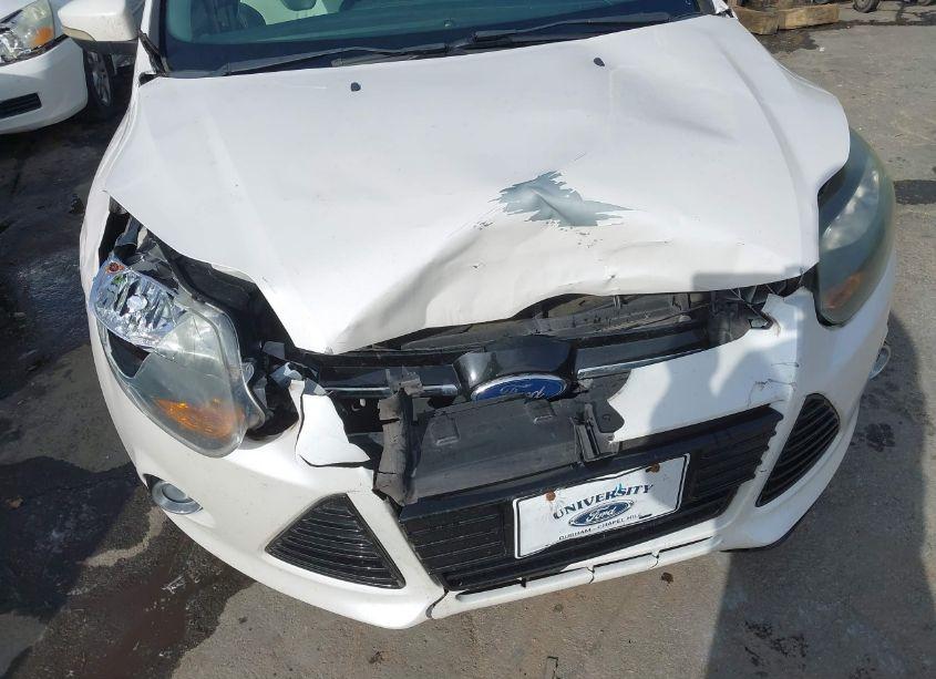 Photo 6 of 2012 Ford Focus TITANIUM (VIN 1FAHP3J24CL210299)