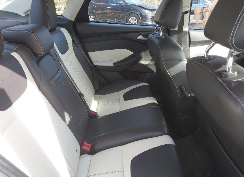 Photo 8 of 2012 Ford Focus TITANIUM (VIN 1FAHP3J24CL210299)