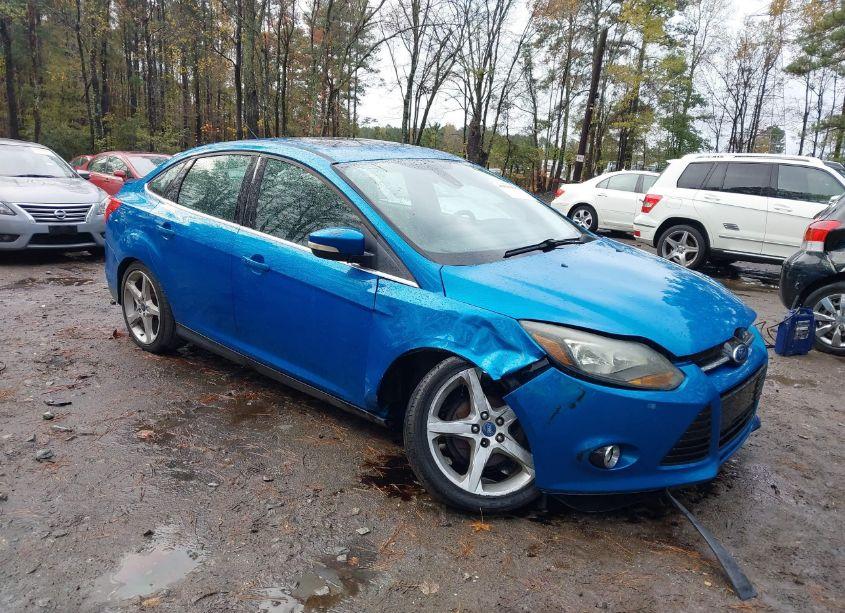 2012 Ford Focus TITANIUM (VIN 1FAHP3J28CL220267) main photo