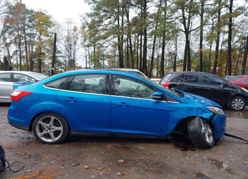 Photo 13 of 2012 Ford Focus TITANIUM (VIN 1FAHP3J28CL220267)