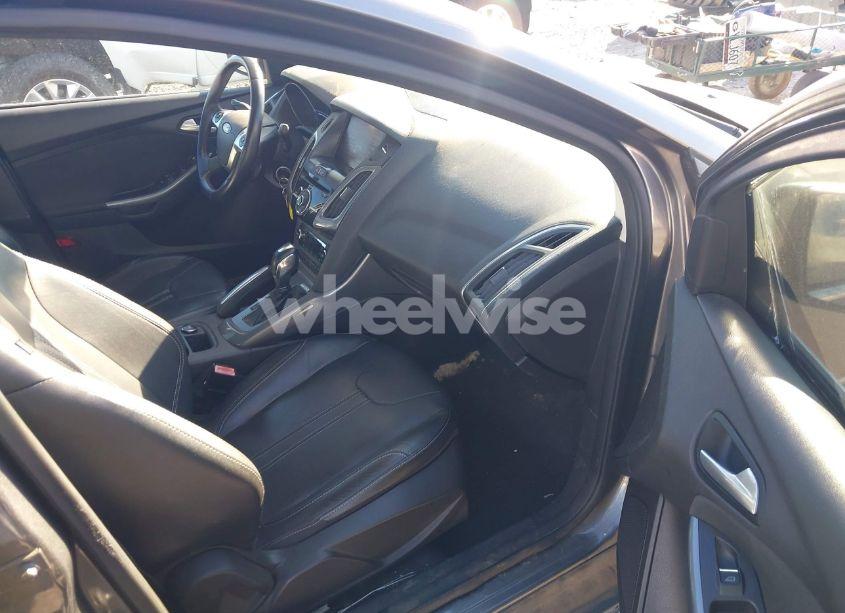 Photo 5 of 2012 Ford Focus TITANIUM (VIN 1FAHP3J28CL433512)