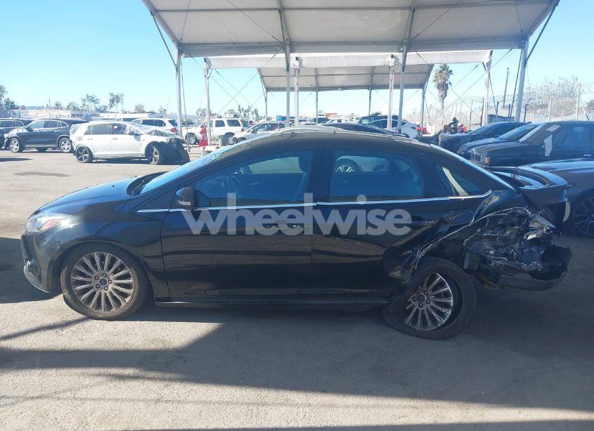 Photo 14 of 2012 Ford Focus TITANIUM (VIN 1FAHP3J29CL477390)
