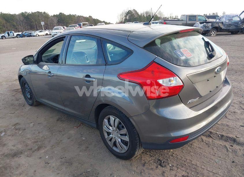 Photo 3 of 2012 Ford Focus SE (VIN 1FAHP3K20CL114278)