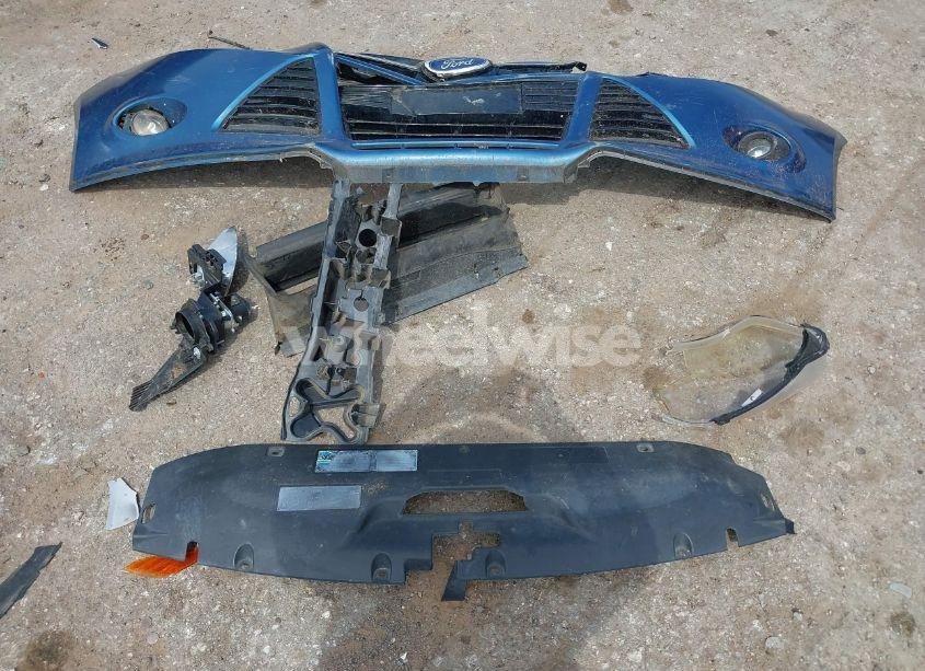 Photo 12 of 2012 Ford Focus SE (VIN 1FAHP3K20CL117262)