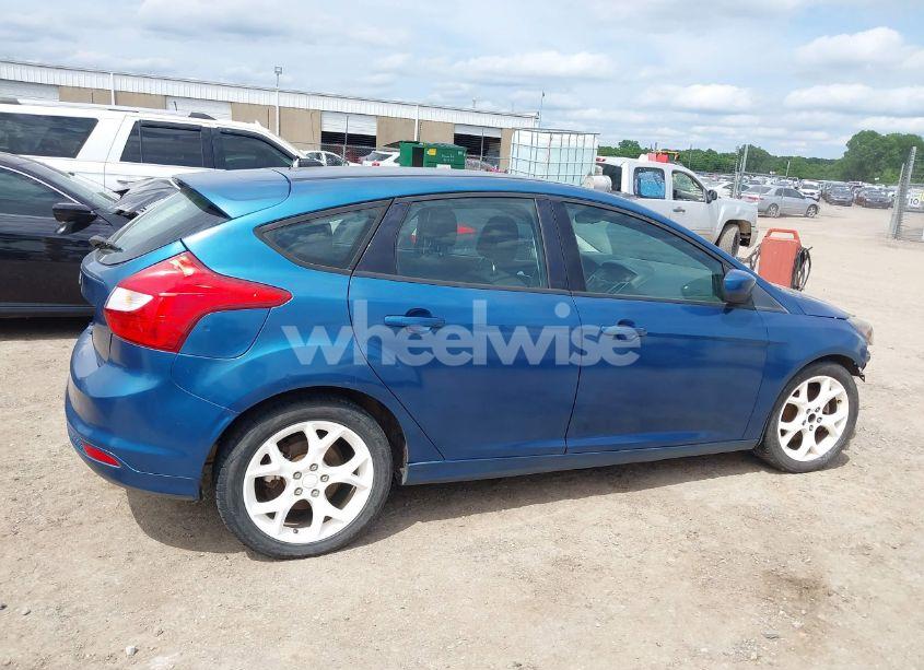 Photo 14 of 2012 Ford Focus SE (VIN 1FAHP3K20CL117262)