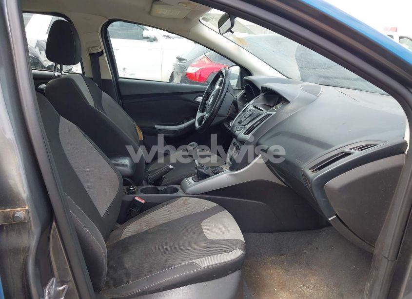 Photo 5 of 2012 Ford Focus SE (VIN 1FAHP3K20CL117262)