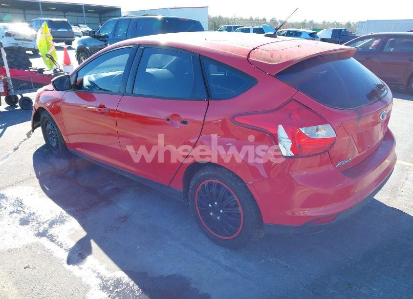 Photo 3 of 2012 Ford Focus SE (VIN 1FAHP3K20CL126849)