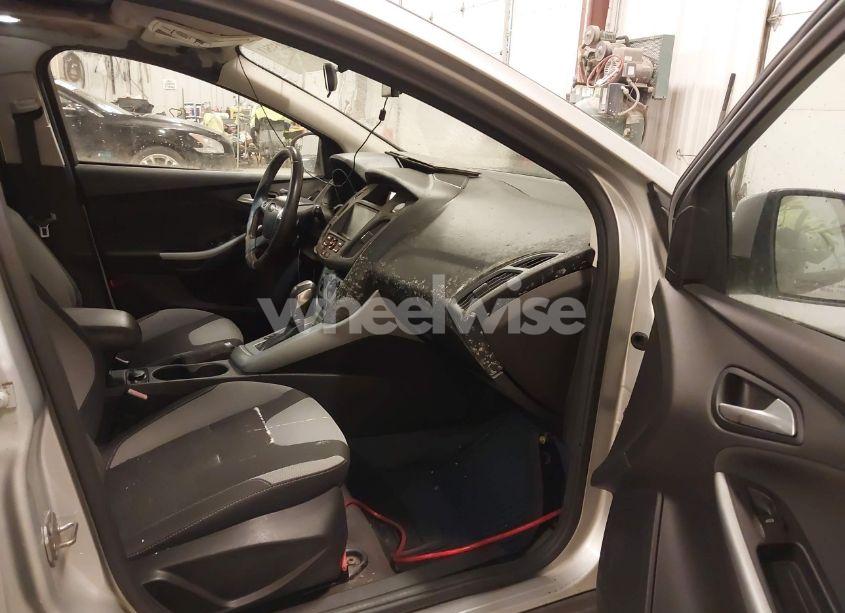 Photo 5 of 2012 Ford Focus SE (VIN 1FAHP3K20CL128861)