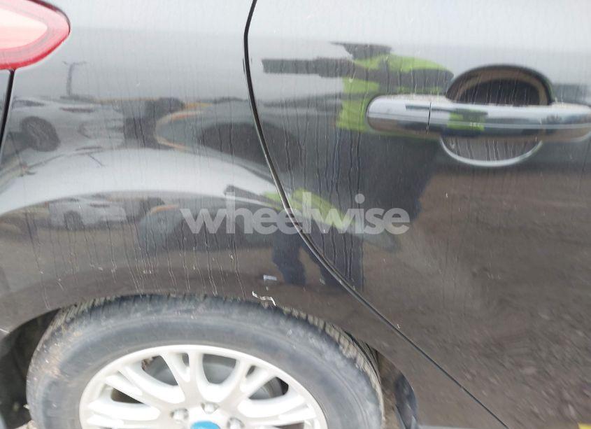 Photo 12 of 2012 Ford Focus SE (VIN 1FAHP3K20CL136149)