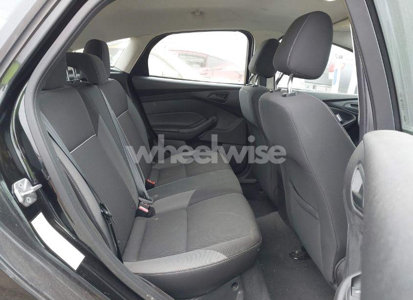 Photo 8 of 2012 Ford Focus SE (VIN 1FAHP3K20CL136149)
