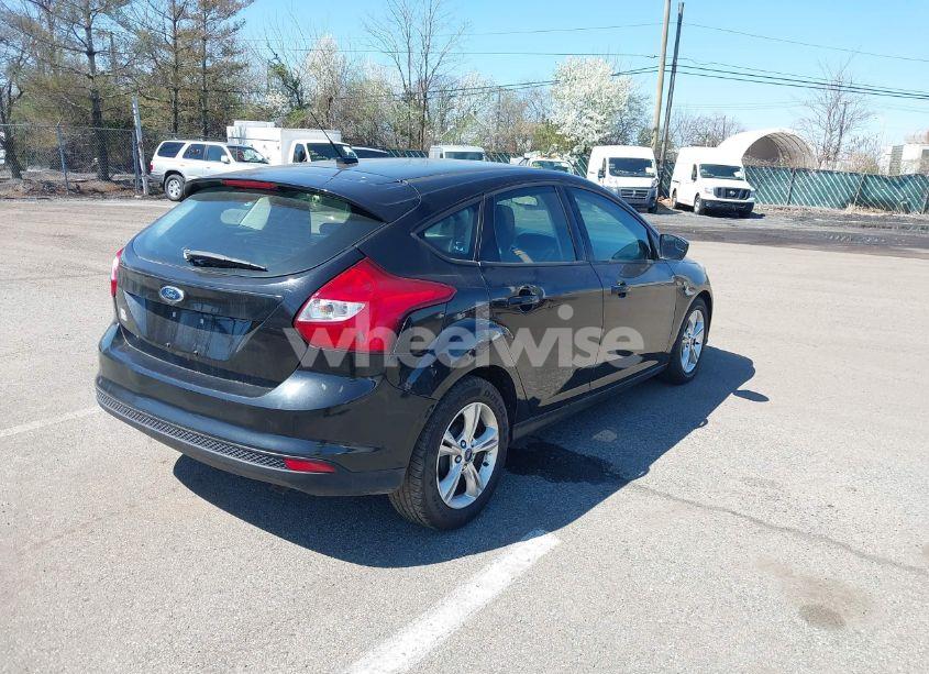 Photo 4 of 2012 Ford Focus SE (VIN 1FAHP3K20CL149774)