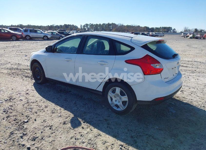 Photo 3 of 2012 Ford Focus SE (VIN 1FAHP3K20CL190731)