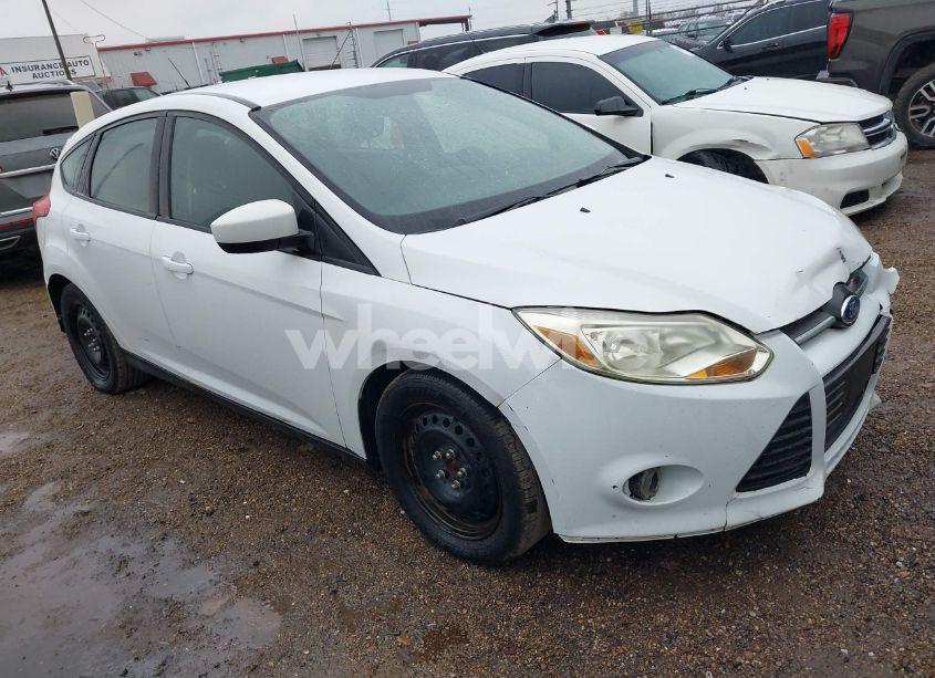 2012 Ford Focus SE (VIN 1FAHP3K20CL197291) main photo